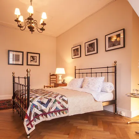 Bed and Breakfast De Schiedamse 4*