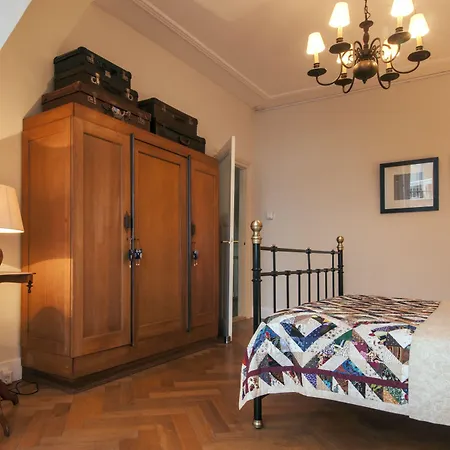 De Schiedamse Bed and Breakfast