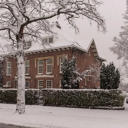 Bed & Breakfast De Schiedamse 4*