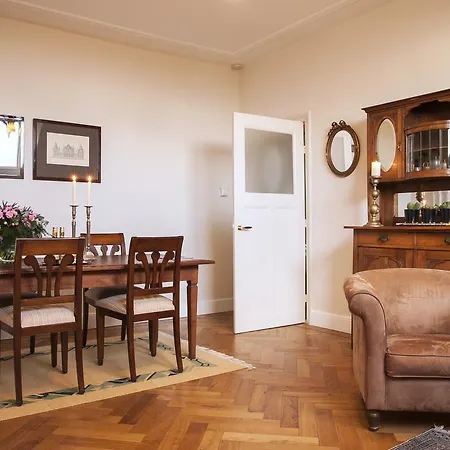 De Schiedamse Bed & Breakfast 3*