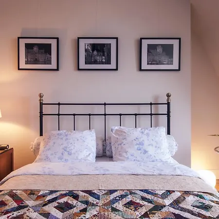 De Schiedamse Bed and Breakfast