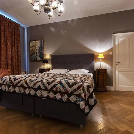 De Schiedamse Bed & Breakfast 3*