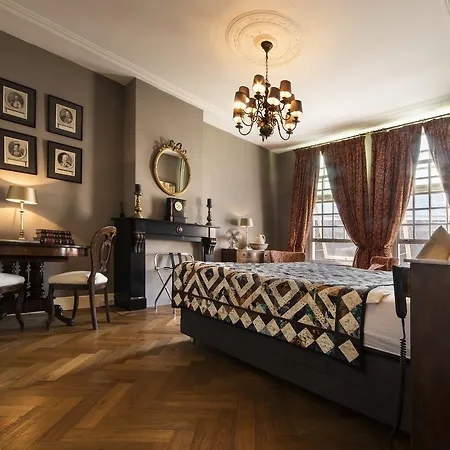 De Schiedamse Oda ve Kahvaltı 4*