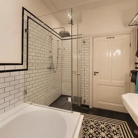 Bed & Breakfast De Schiedamse 3*