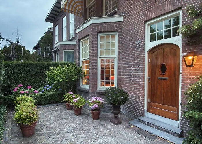 Couette-café De Schiedamse 4*