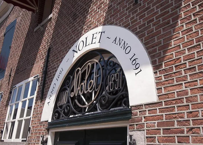 Bed & Breakfast De Schiedamse 4*