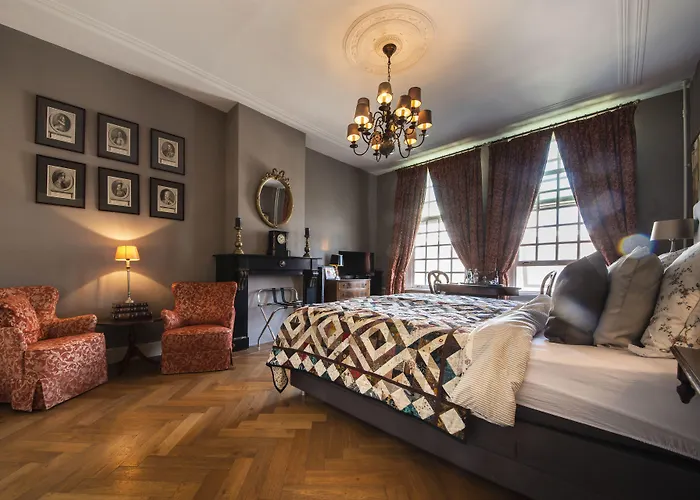 De Schiedamse Bed & Breakfast 4*